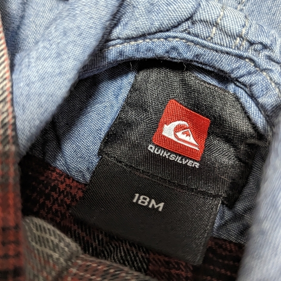 🐣 3 for $15 | Quiksilver Flannel Button Down - Picture 5 of 5